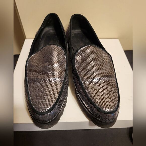 Donald J. Pliner "Elen" Gray/Silvr Pebble Metallic Leather Loafers sz.8 Ret $200 - Picture 3 of 8